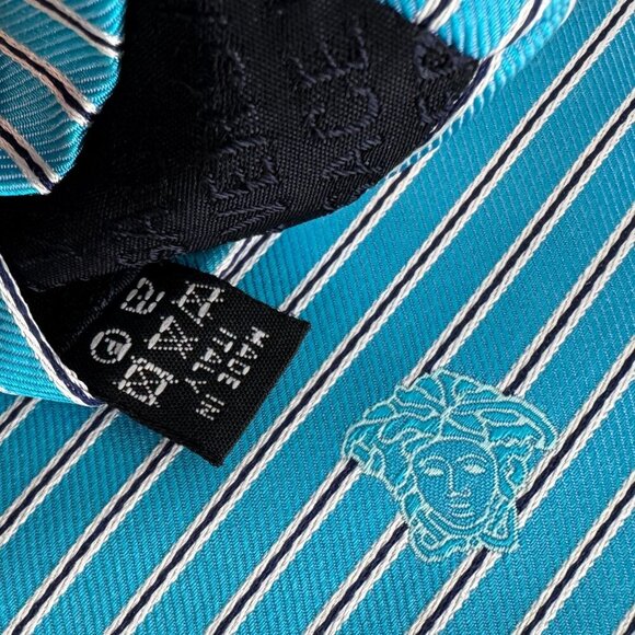 Versace Made in Italy Blue Stripe Silk Tie Medusa Logo | 100% Silk - Picture 3 of 8